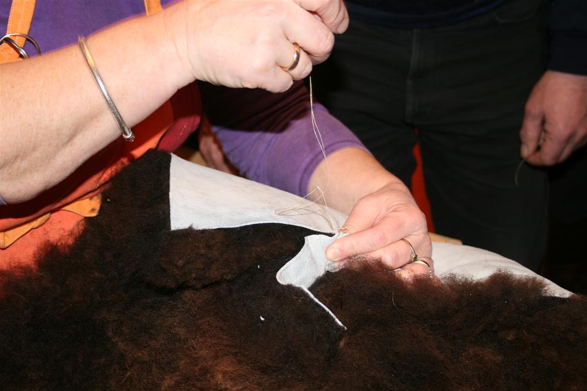 l r sy skinnfell 1 3